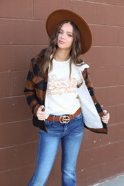 Howdy Honey Graphic Tee - Mohebina laemeh