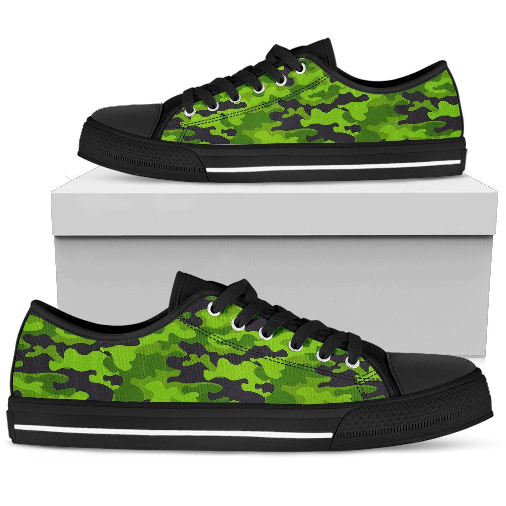 Green Kelly Camo Print Men Low Top Shoes - JorJune