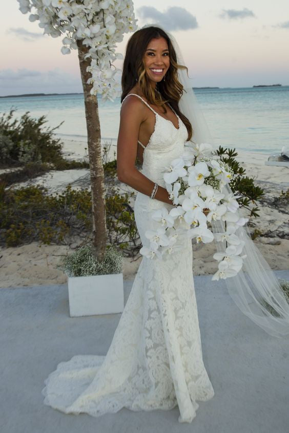 beach wedding brides