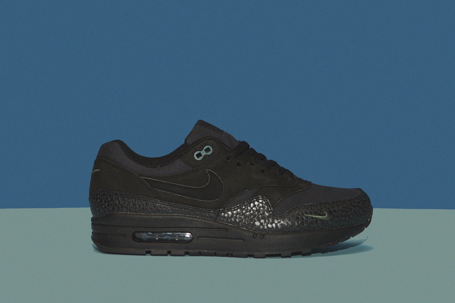 nike air max 1 mini swoosh black