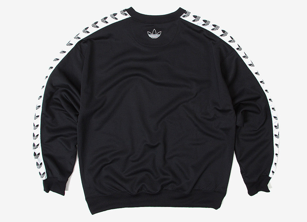 adidas trefoil white crew neck sweatshirt