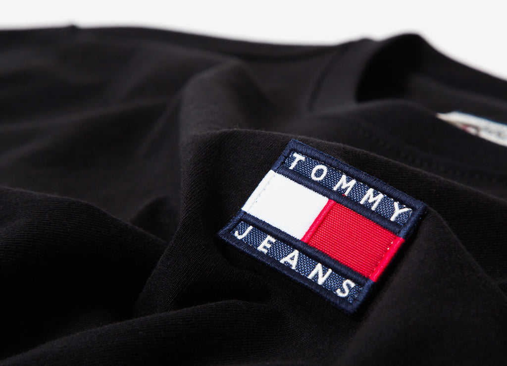 tommy jeans badge