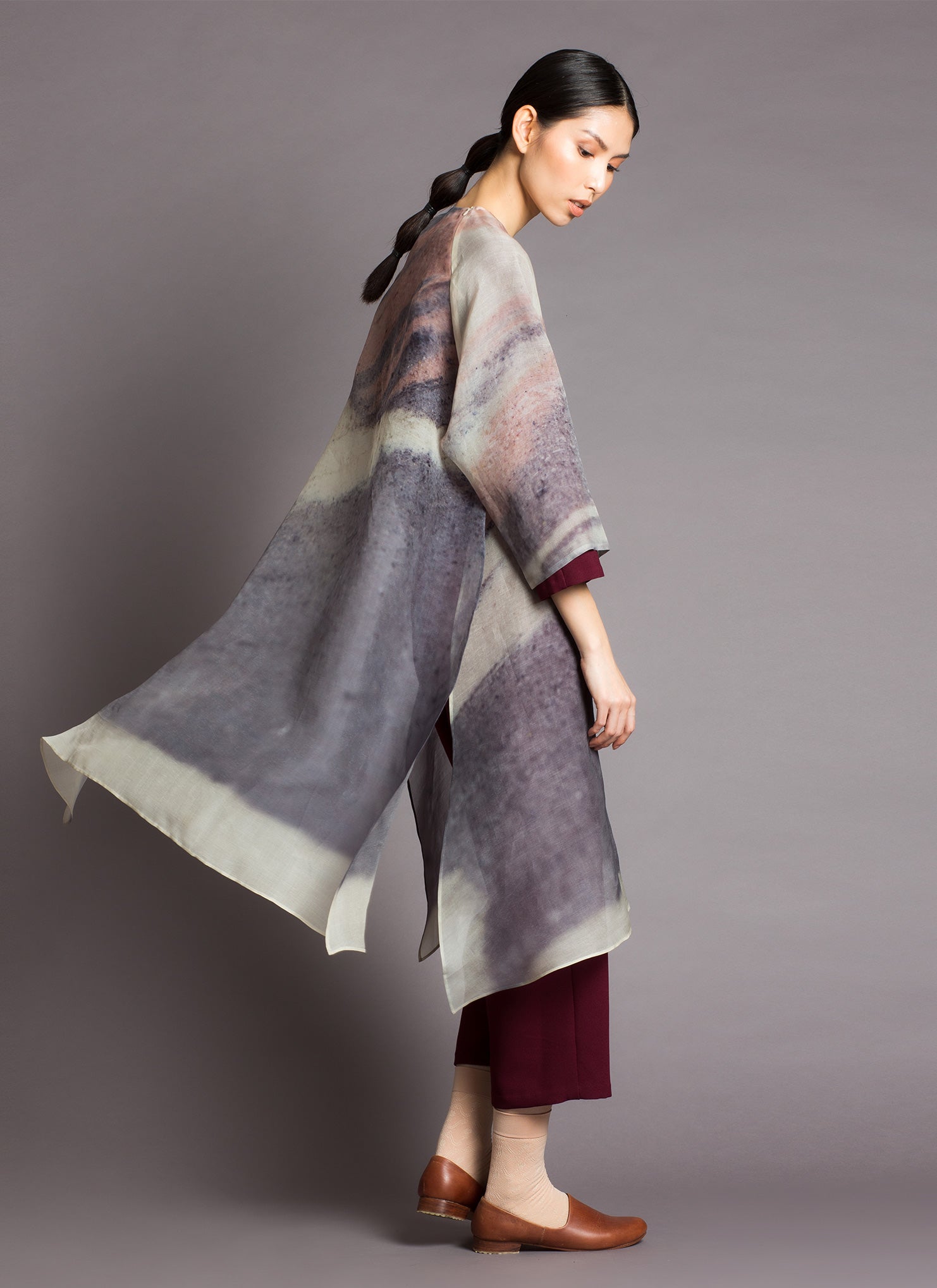 Shale Raglan Printed Organza Silk Side Slit Dress - Clay Swirls