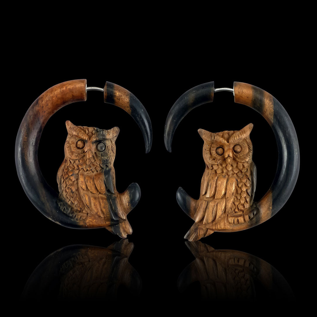 <span>EFW-112<span>: </span></span>Perched Owl - Wood