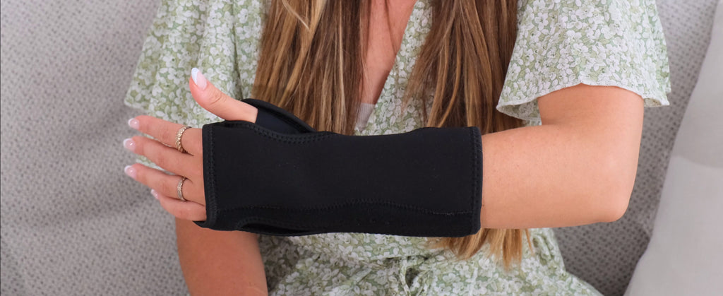 Volar Wrist Splint | Carpal Tunnel Wrist Brace With Night Support Splint & Cushion Pad