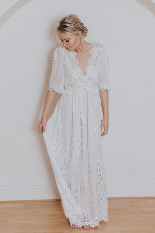 loose fitting wedding dress