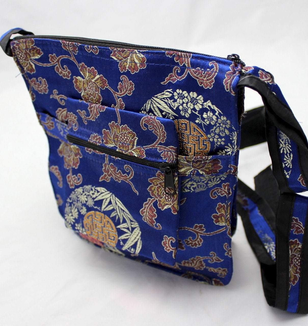 navy blue travel bag