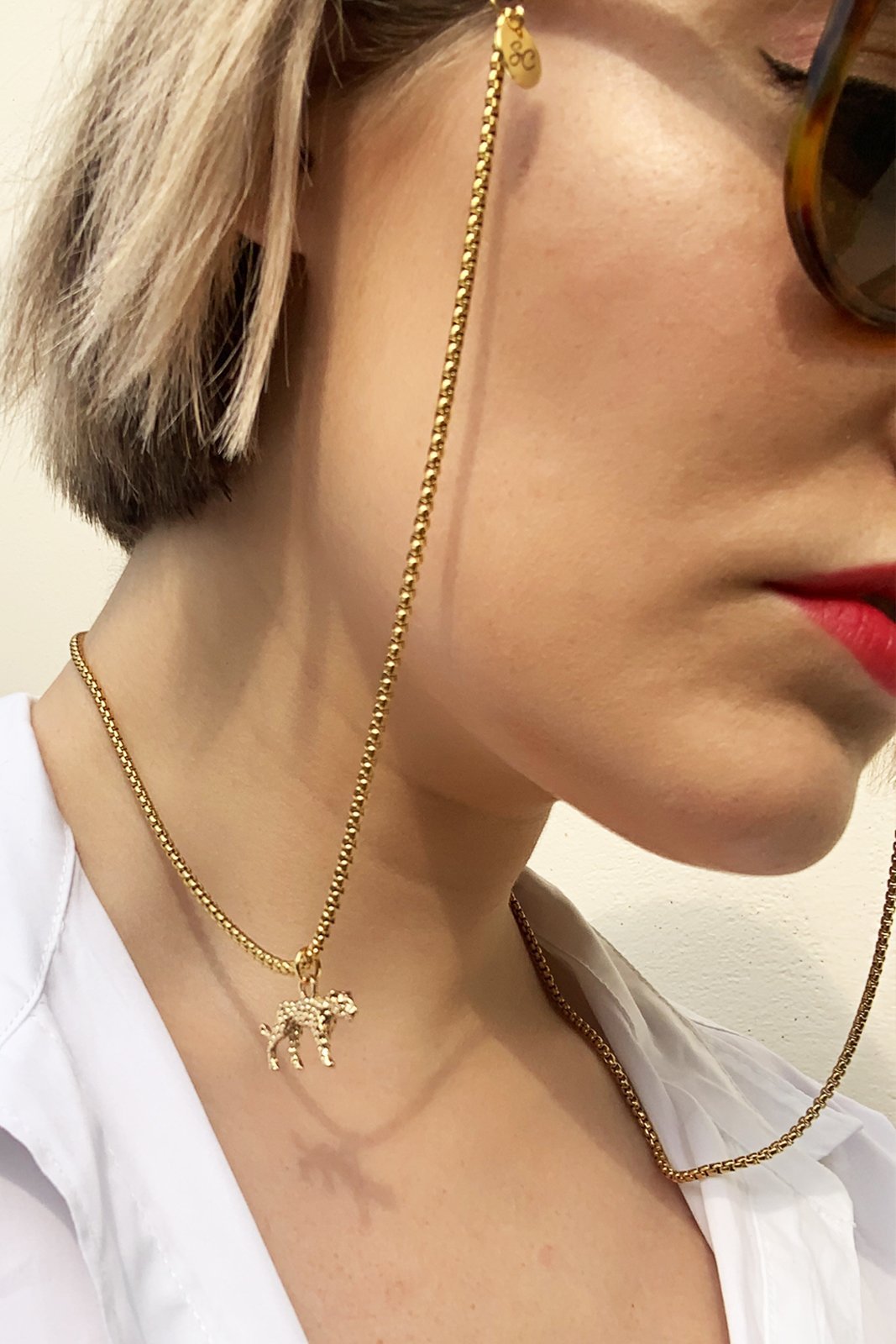 Gold hot sale glasses chain