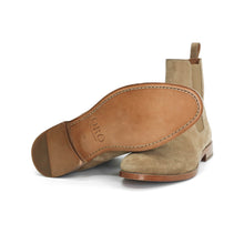 classic tan chelsea boots