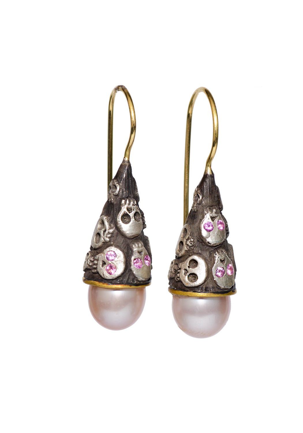 pearl skull earrings