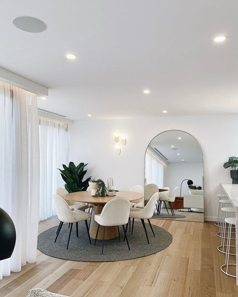 Round rug in dining room | Simple Style Co