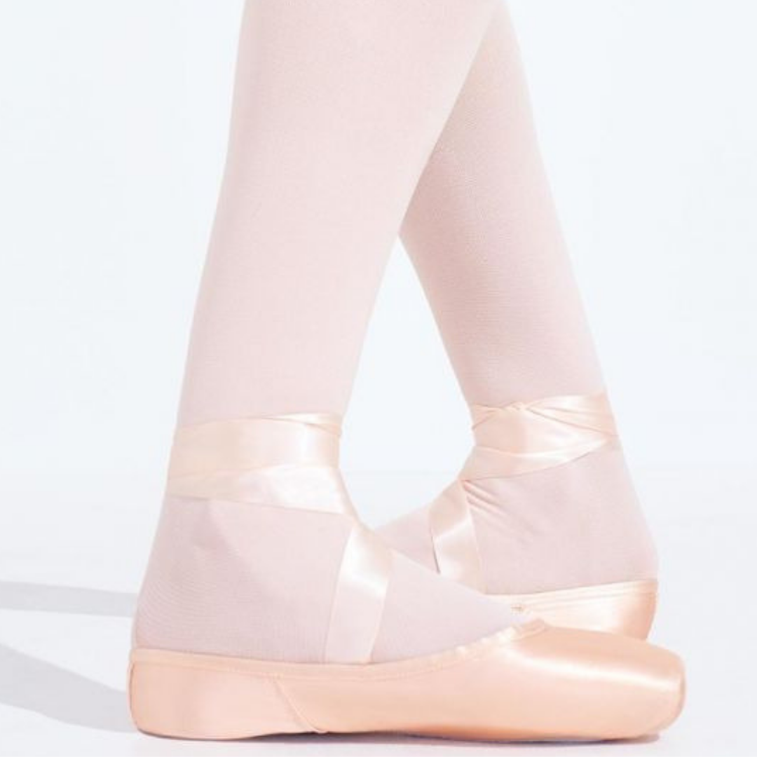 Ava Pointe Shoe with #2.5 Shank and Broad Toe Box