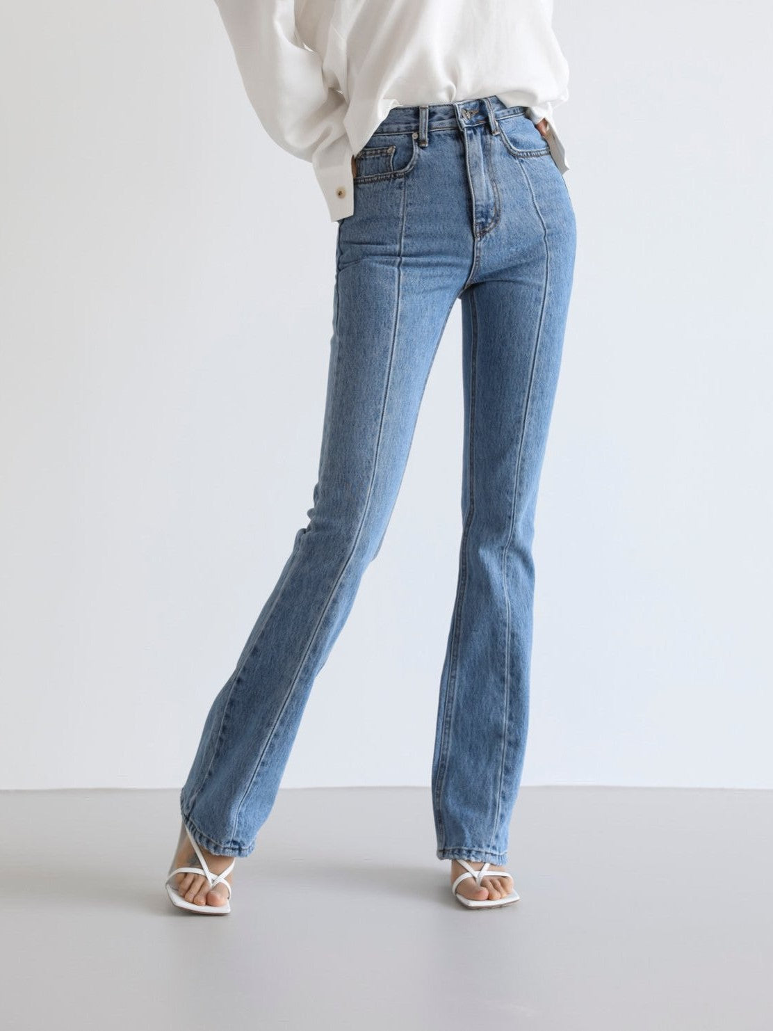 HIGH RISE FLARED BOOTCUT JEANS – MINUSEY