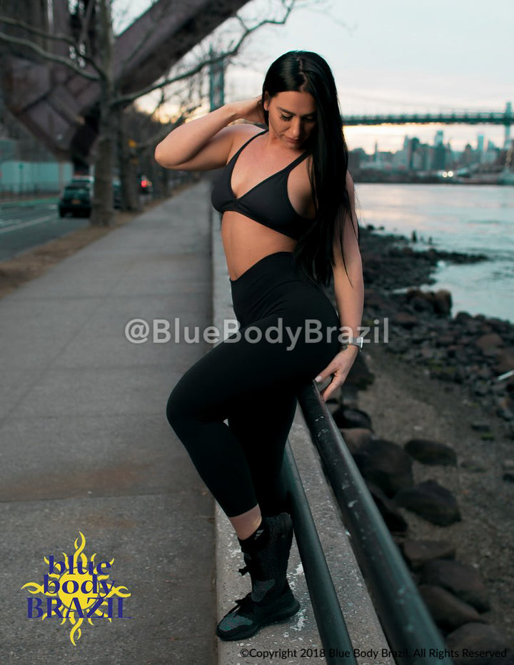 Blue Body Brazil - @caamibernaal and her Best assets in our most Flattering  Fit ..Shop for this look at bluebodybrazil.com 💁🏻‍♀️🍑 . . Search: Blue  Jaguar Leggings (thick supplex) . . . #