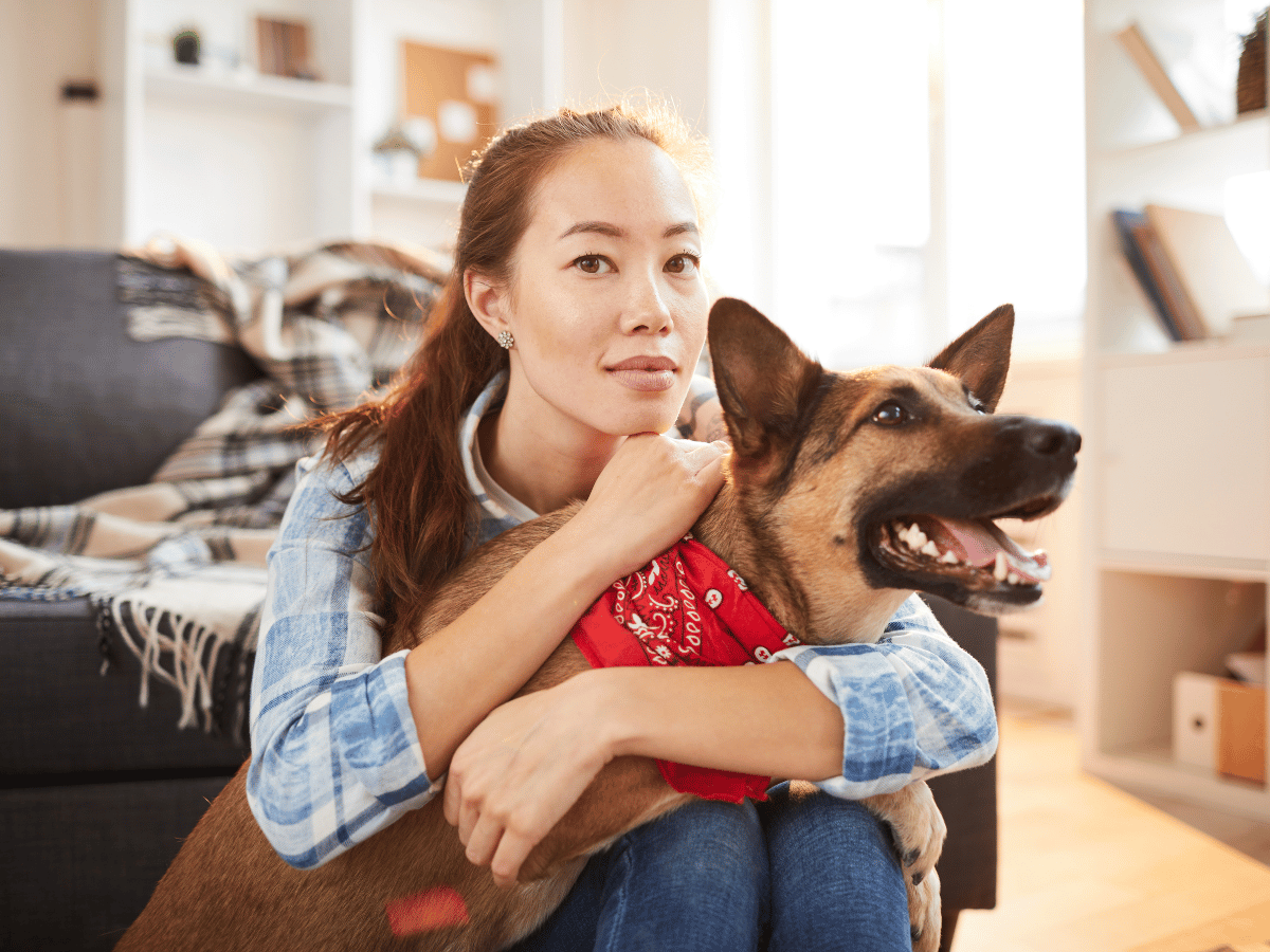 Propriétaire de chien se demandant si l'arythmie chez les chiens est courant