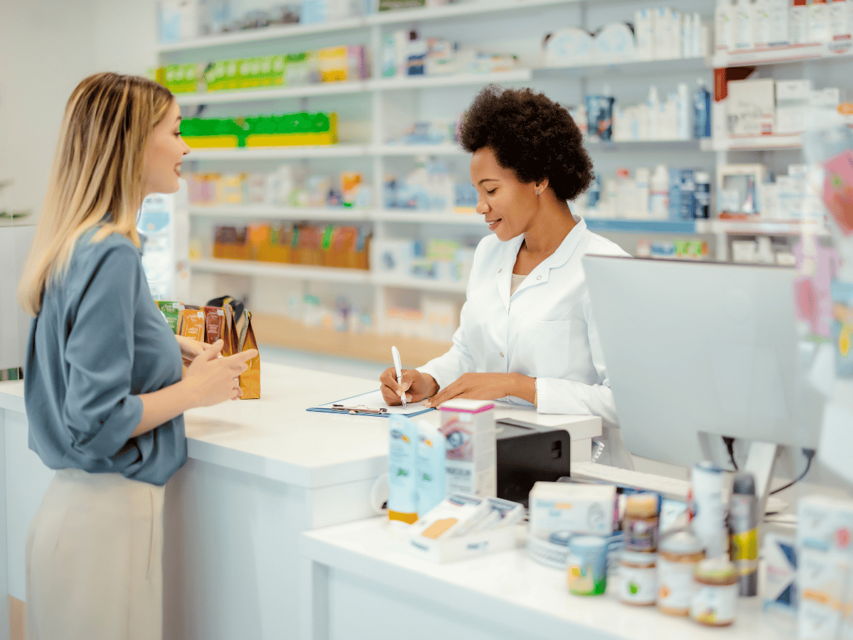 Une crème antifongique contre la teigne chez le chat peut être trouvée en pharmacie