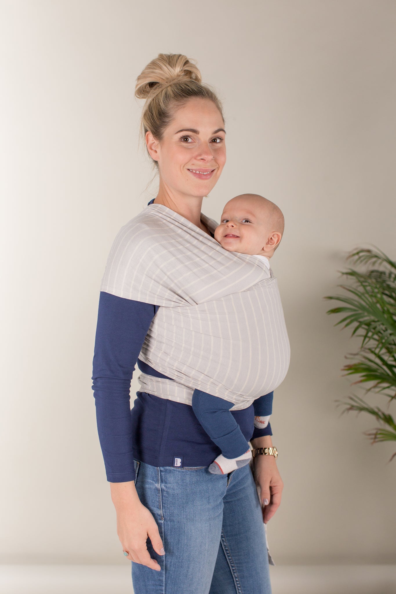 ergobaby aura wrap grey stripes