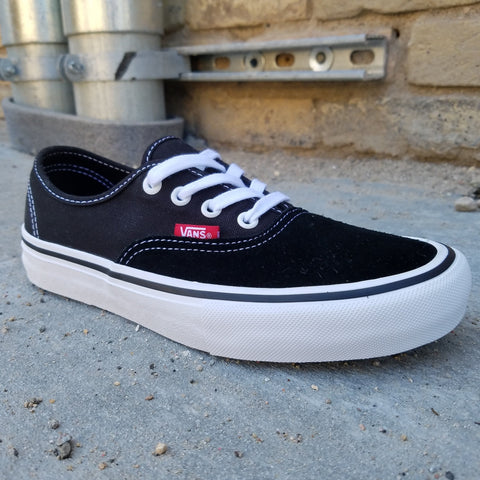 Vans | Authentic Pro - Black/White - Suede Toecap