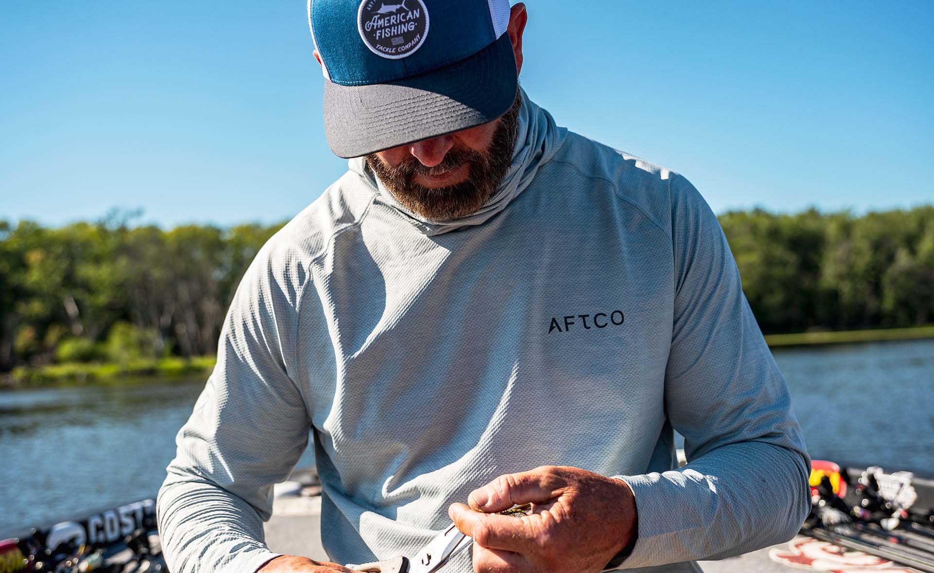 How To Choose The Right Fishing Shirt – AFTCO