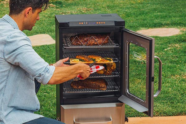 Landmann Smoky Mountain Series 26 Inch Electric Smoker 