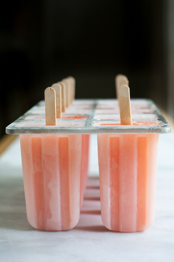 Boozy-Aperol-Spritz-Popsicles-BourbonandHoney.com-3.jpg__PID:e2017856-ba3c-4362-a157-60b76ef0025c