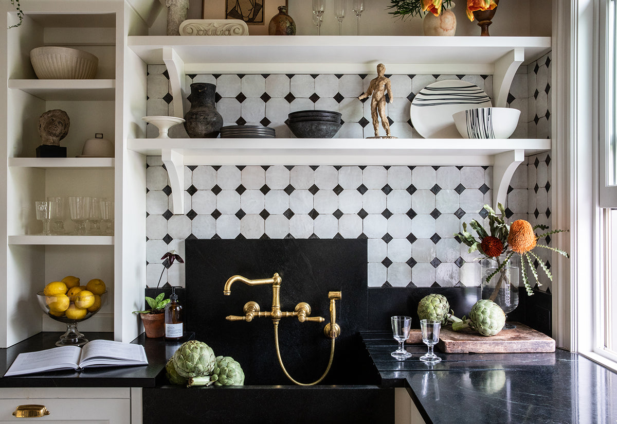 clé zellige zio and sons collection in moroccan sea salt and charred cedar installed on a kitchen backsplash