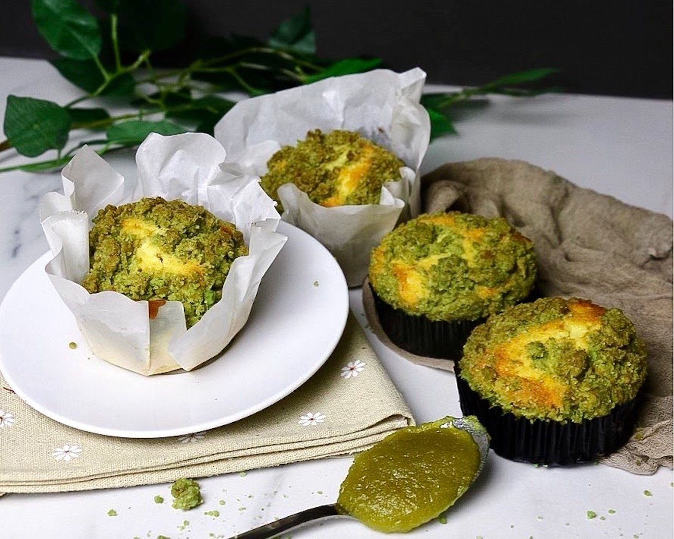 kaya pandan crumble muffins