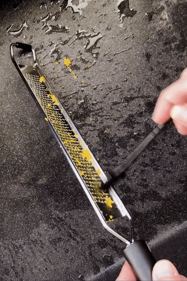 cleaning microplane