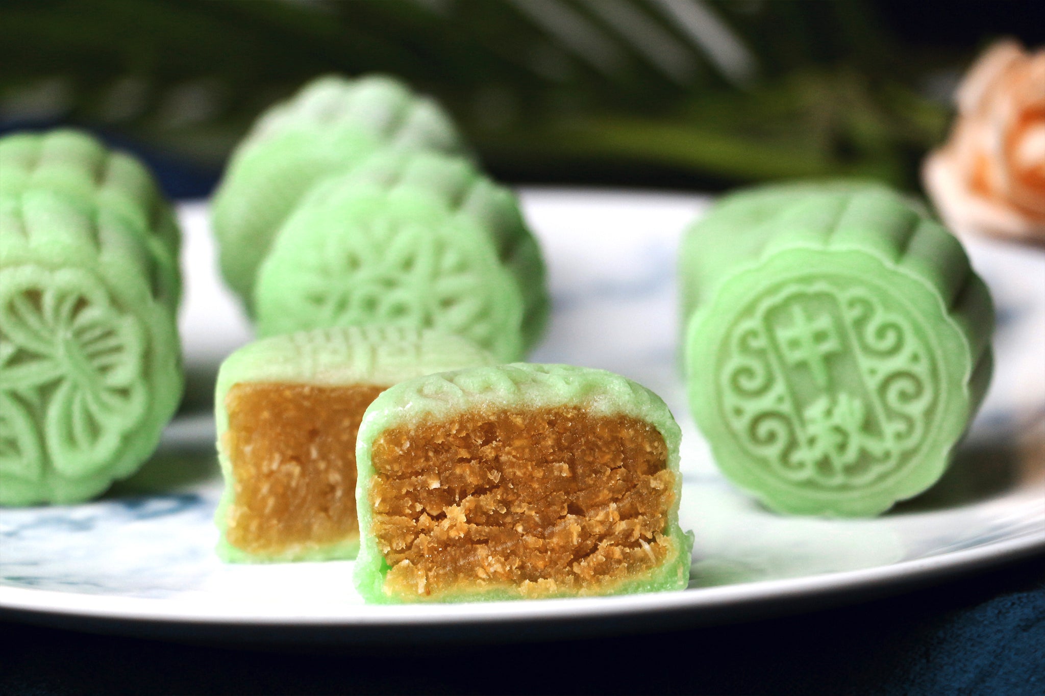 Ondeh Ondeh Mooncakes | ~30 small / ~18 large pieces