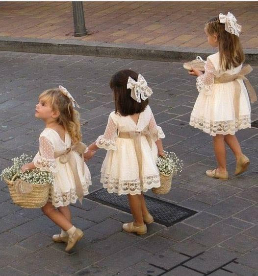 A line Long Sleeve Lace Flower Girl Dresses Above Knee Scoop Bowknot ...