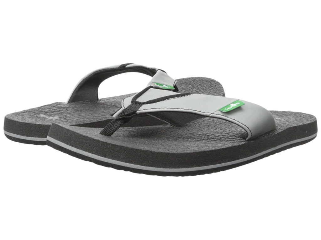 boys sanuk flip flops