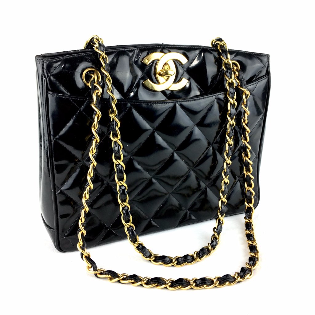 CHANEL Black Patent Leather Quilted Bag – Pretty Things Hoarder