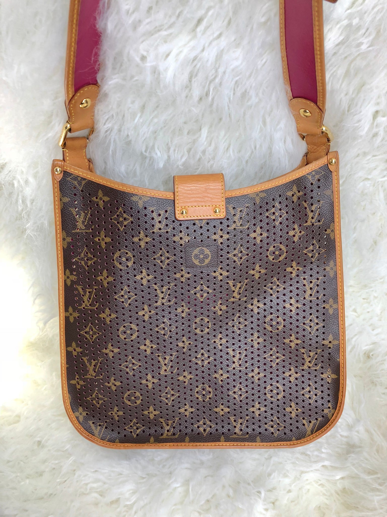 LOUIS VUITTON Limited Edition Perforated Musette Bag (Monogram & Fuchs – Pretty Things Hoarder