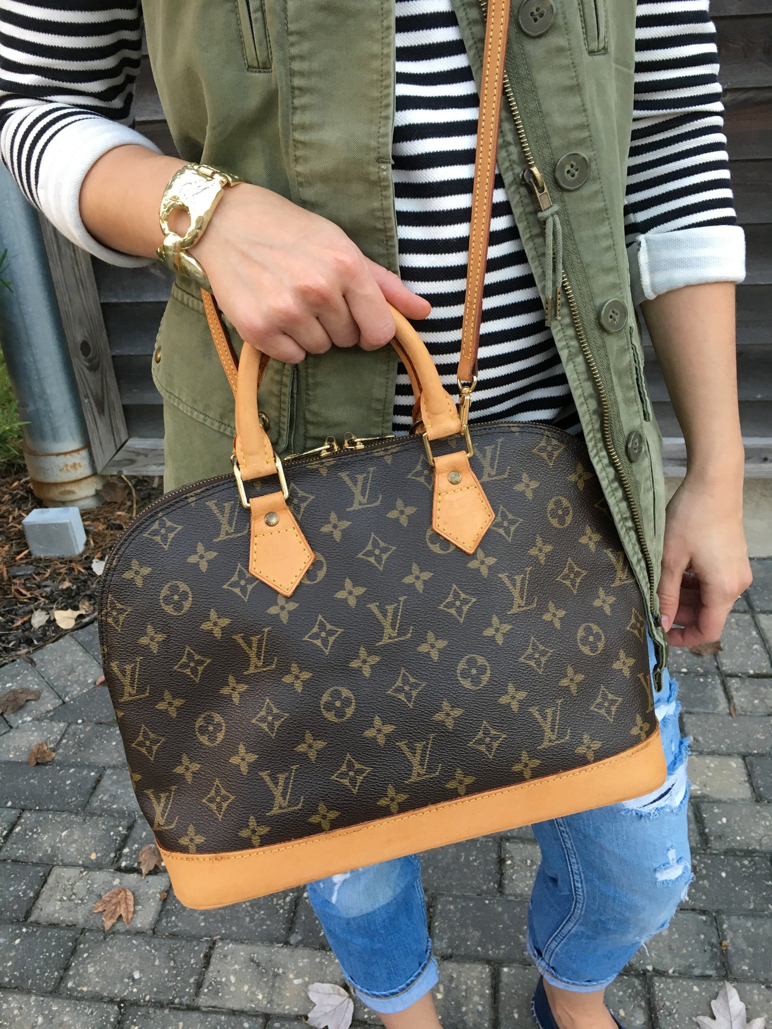 louis vuitton alma pm shoulder strap