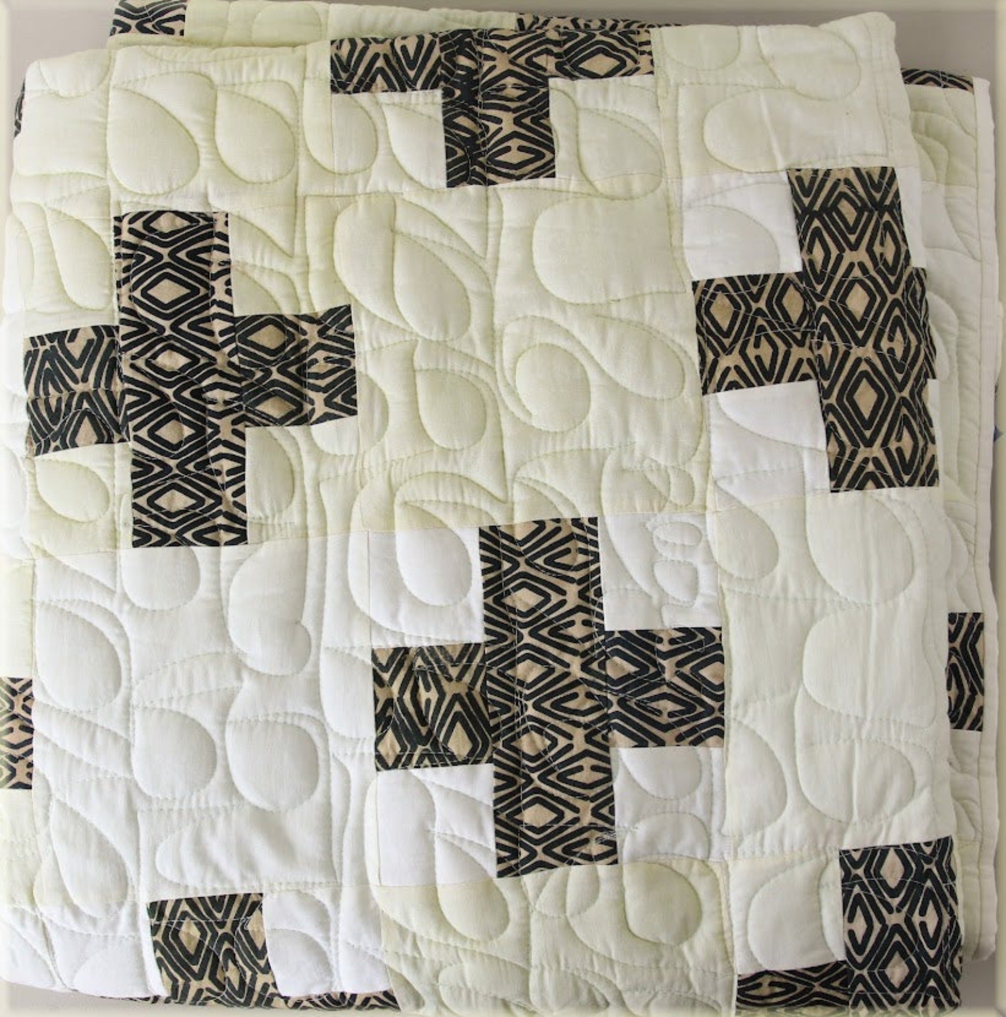 Tamaduni Cross Quilt