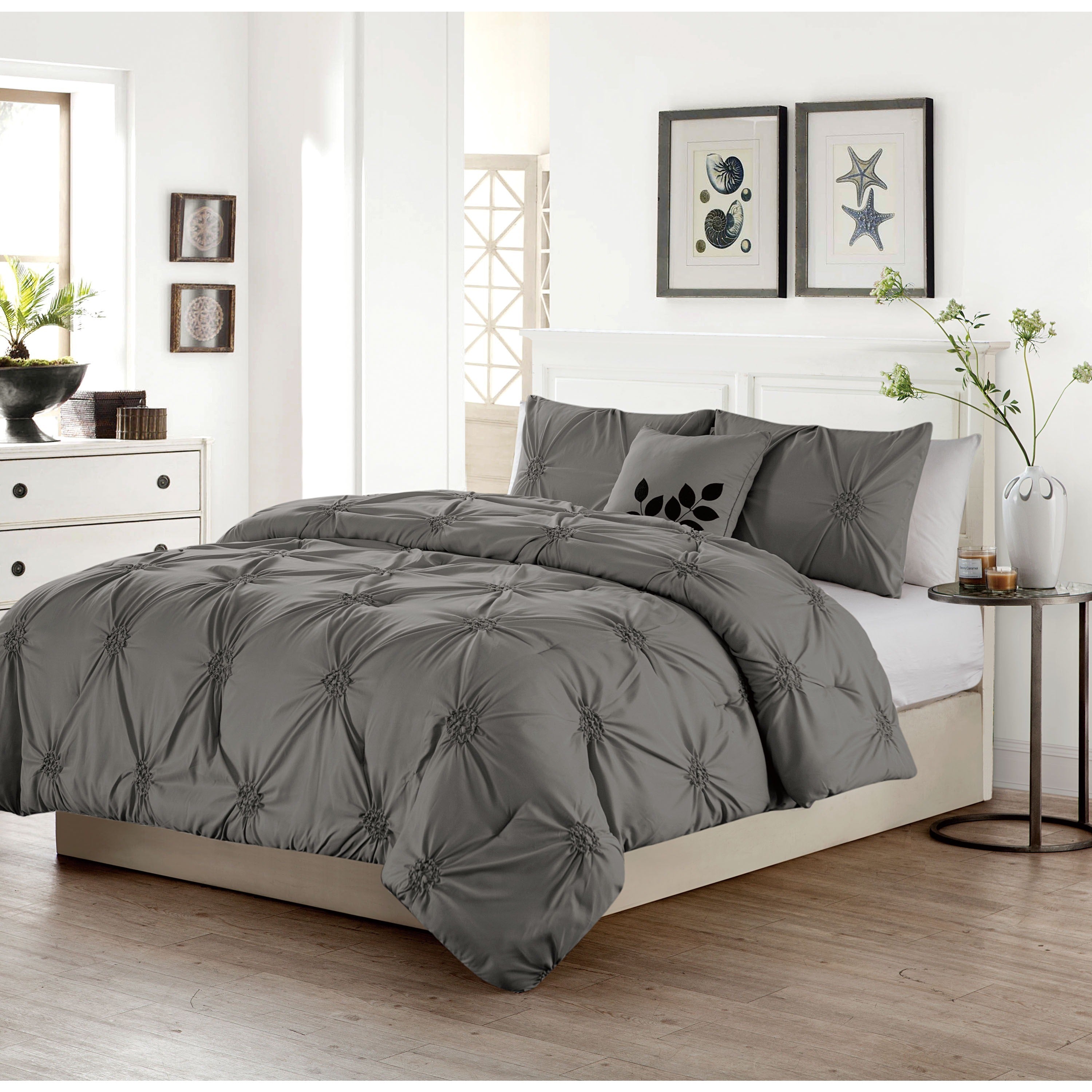 The Gray Barn Rock Creek Pinched Pleat 4 Piece Comforter Set