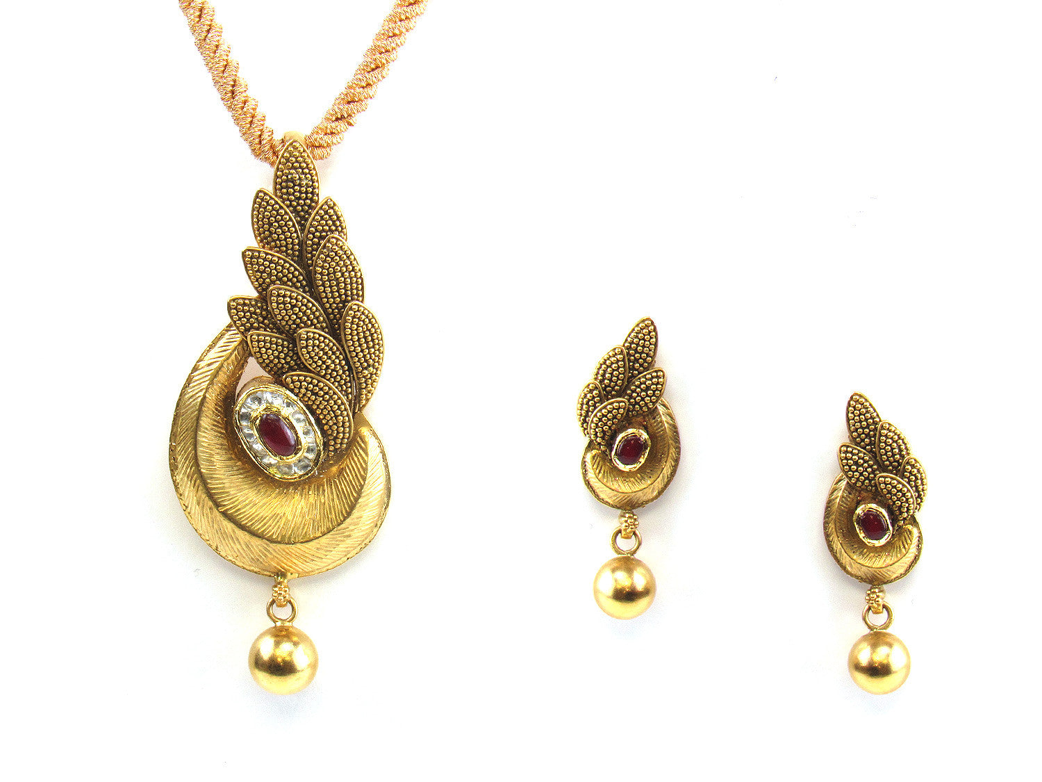 22 10g 22kt Gold Antique Pendant Set 186