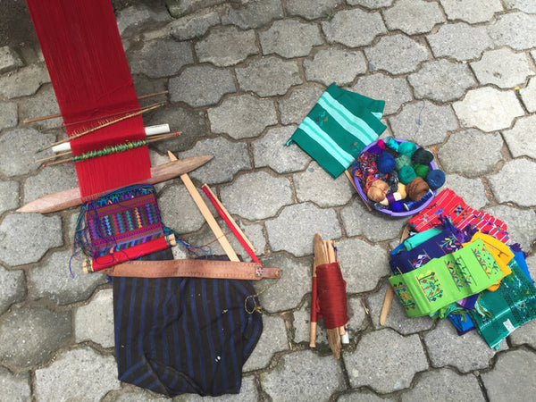 Hiptipico blog, lifestyle blog, travel blog, Mayan Artisan Guatemala, traje tipico, traditional mayan dress
