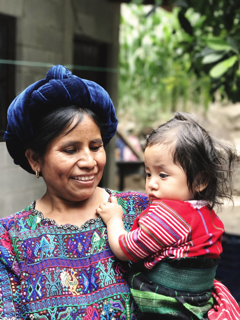 Hiptipico ethical travel blog, guatemalan culture blog, maya culture, women in guatemala, female artisans guatemala, motherhood in guatemala, women and children in central america, maya artisans 