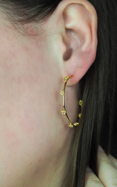 Maxi gold blossom flower hoop earrings