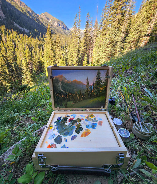 Lightweight, portable pochade box for plein air painting