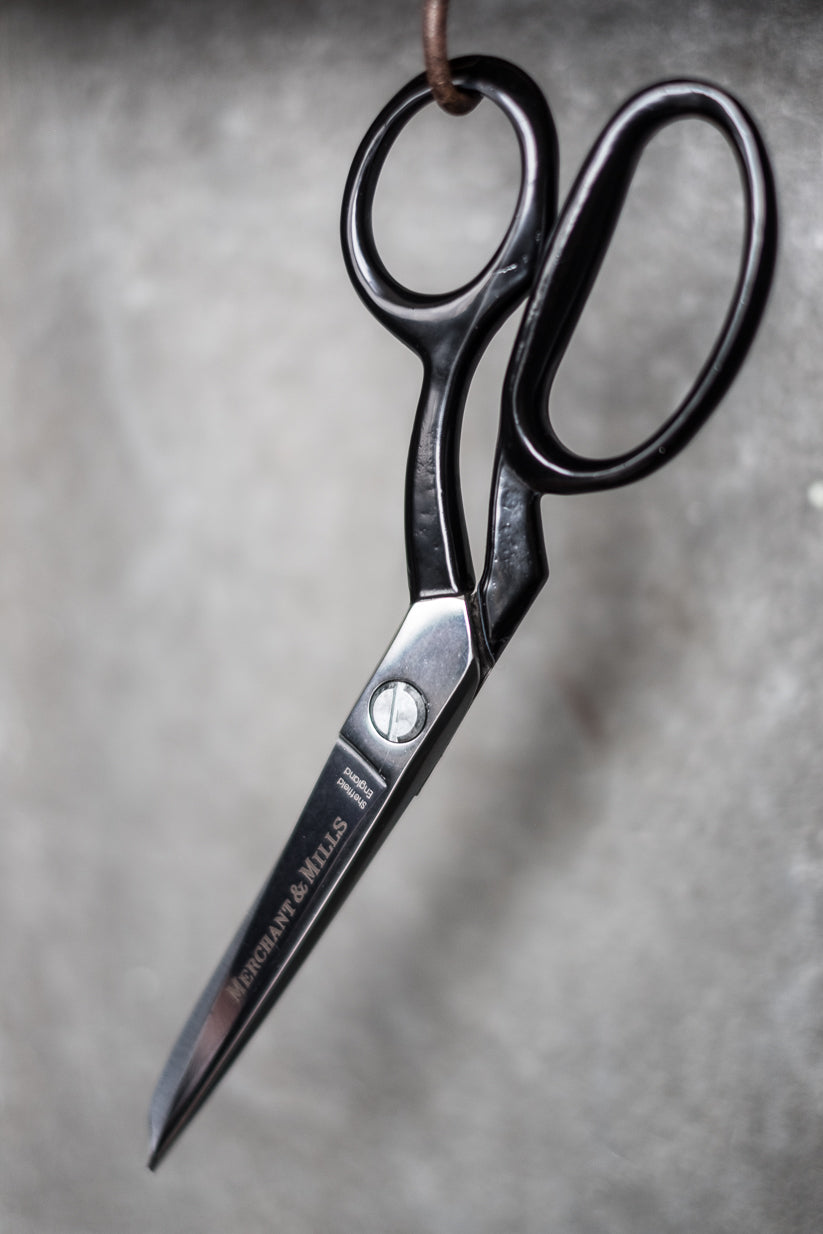 www.butszo.jp - 裁ち鋏マーチャンミルズTAILOR'S SHEARS10 価格比較