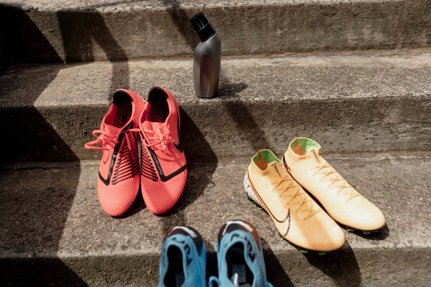 HOW TO CLEAN YOUR FOOTBALL BOOTS 