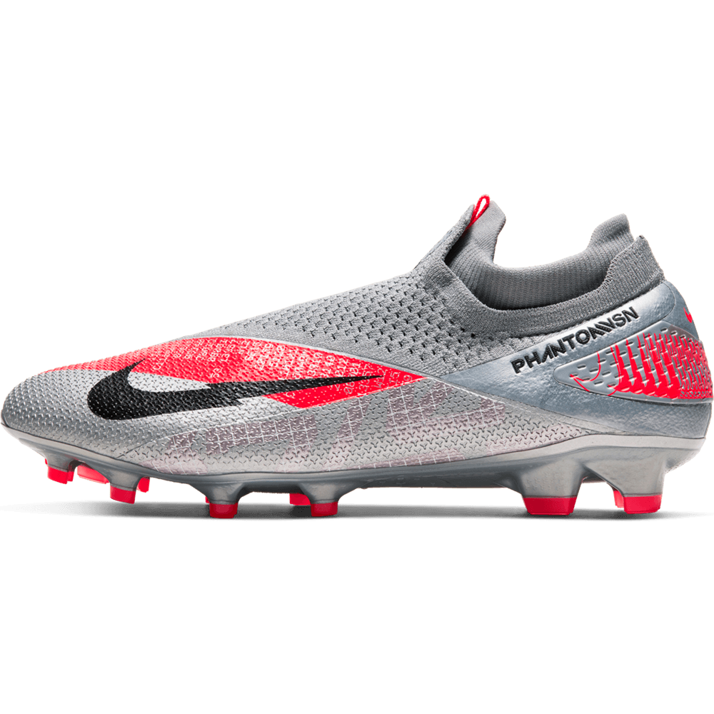 Nike Phantom Vision Club DF Junior Astro Turf Trainers £ 38.00