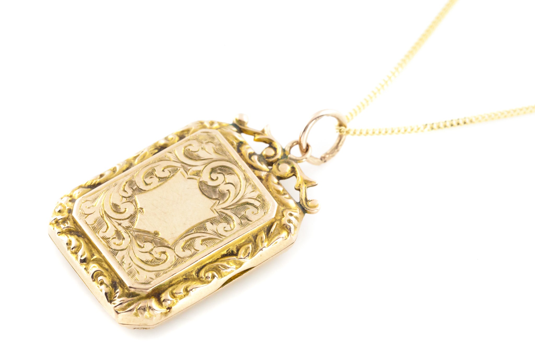 Edwardian 9ct Gold Square Locket with Chain – Lillicoco