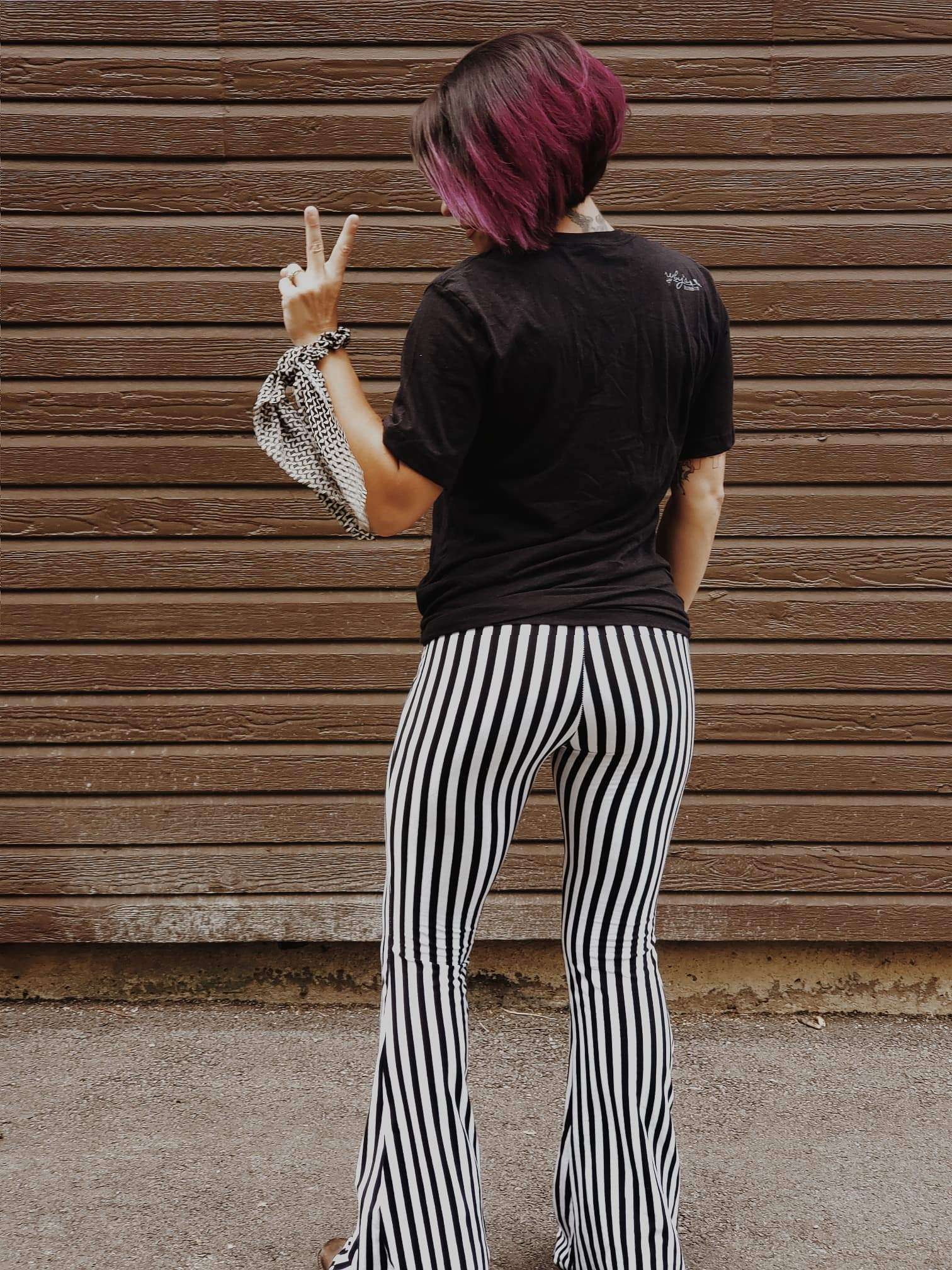 womens striped pants black and white