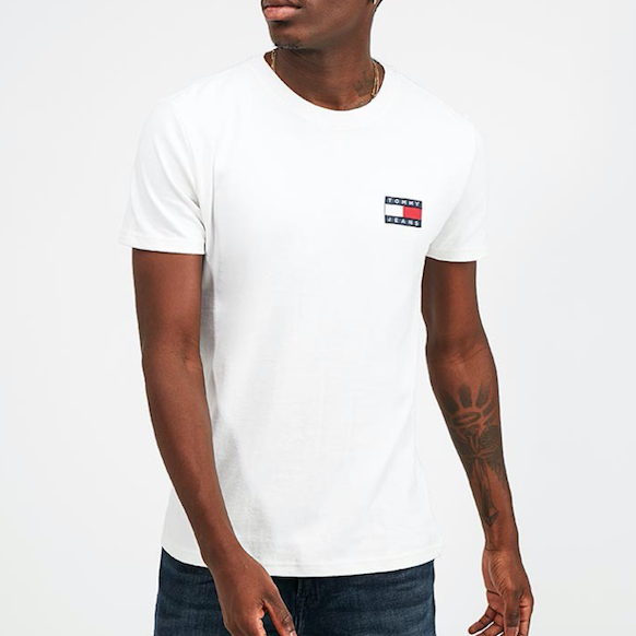 Golven Namens Vakantie Tommy Hilfiger Crew Neck Tommy Jeans Badge T-Shirt White – HiPOP Fashion