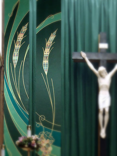 Ordinary Time Eucharistic Green Wall Hangings and Altar Scarves