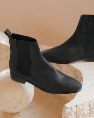 ganancia Negrita Solitario The Chelsea Boot | Noir Leather – Christy Dawn