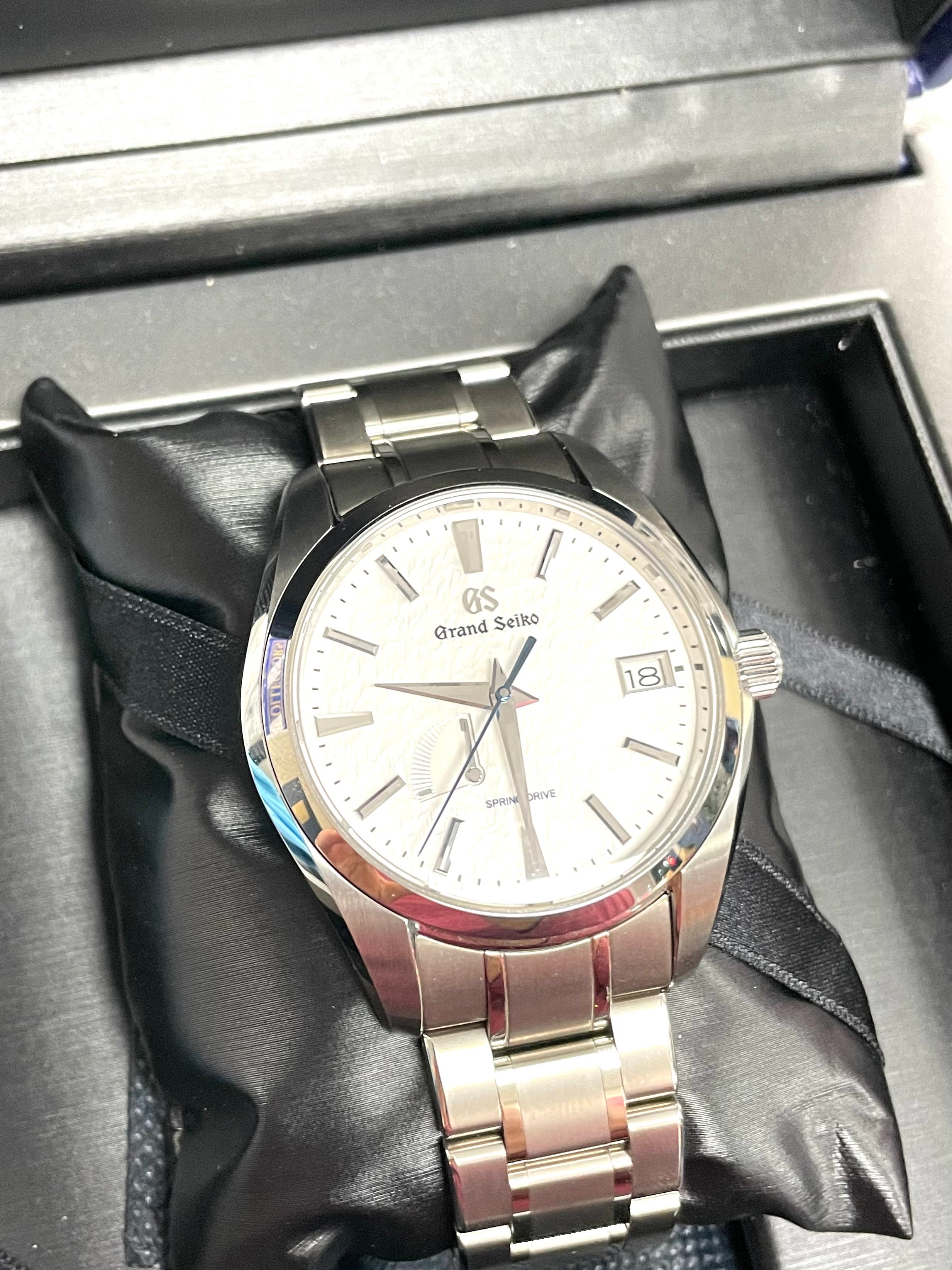 LNIB Seiko GS Grand Seiko 42mm Titanium White Snowflake Automatic SBGA